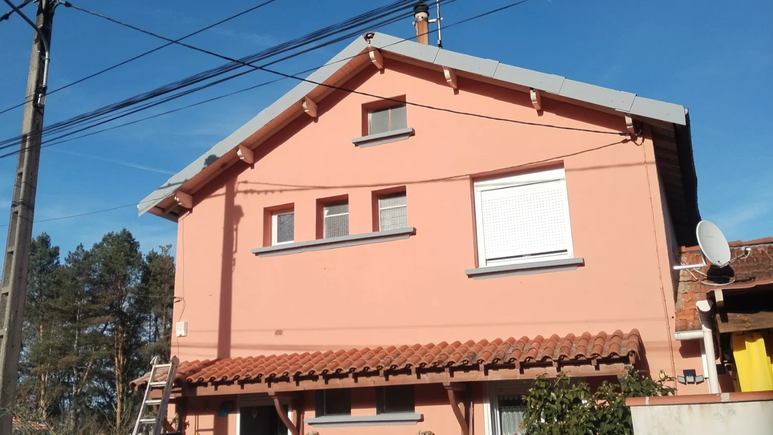 Ravalement façade moderne - Transformation réussie